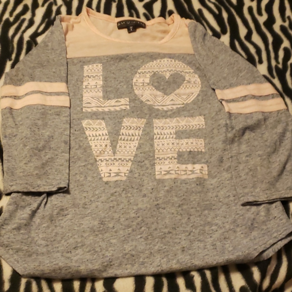 Size small almost famous 3 quarter length sleeve